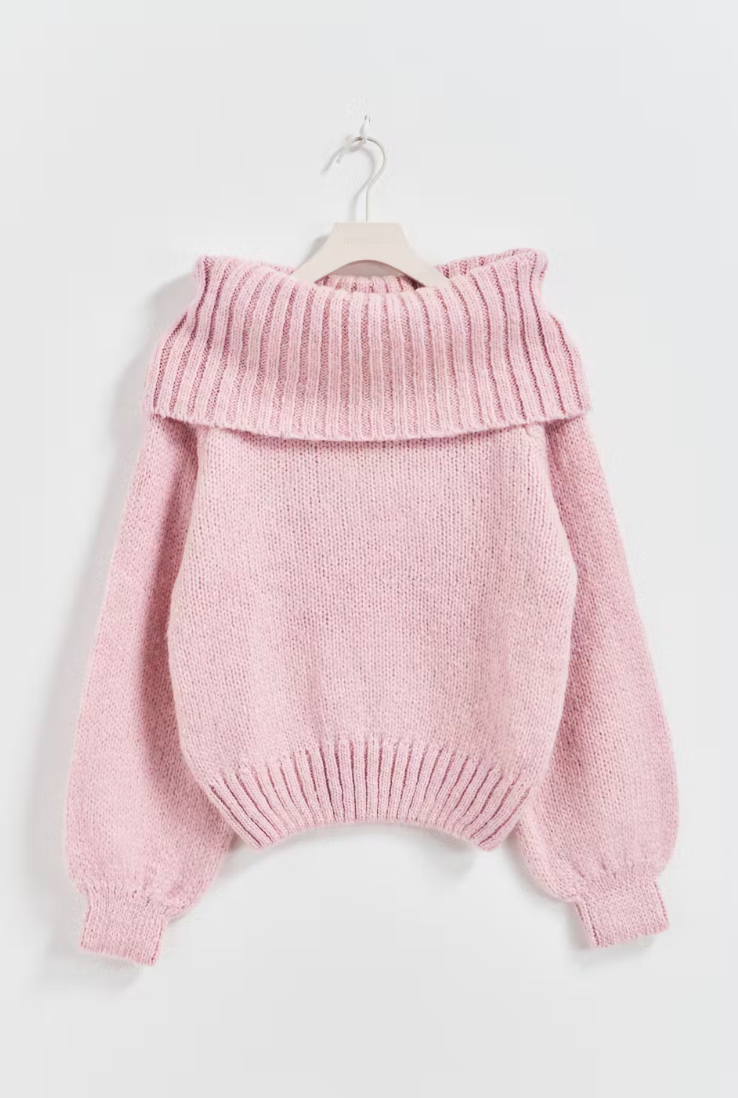 Moon | Off-Shoulder Knit Sweater