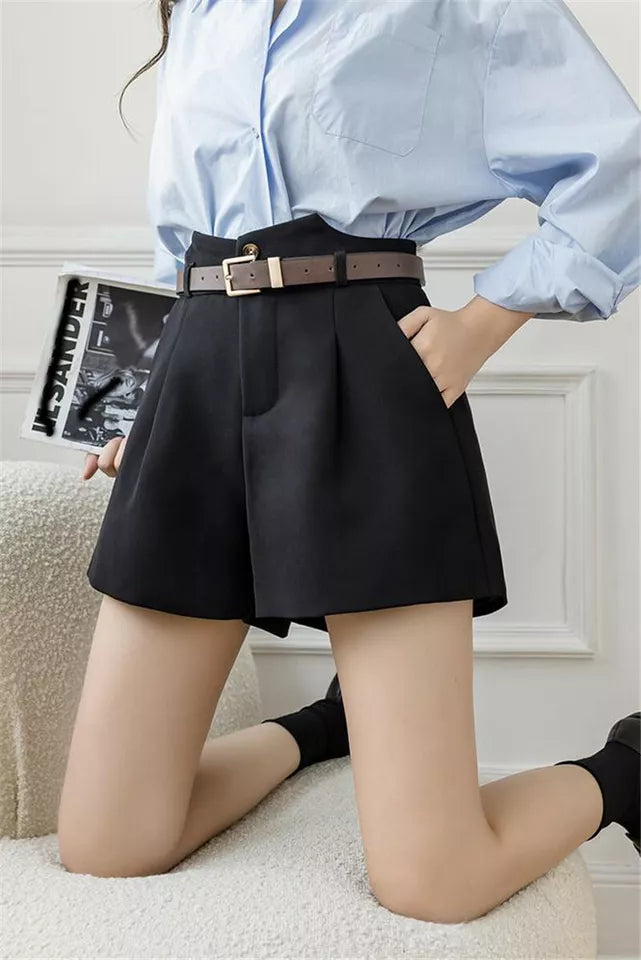 ARDEN Waisted Shorts